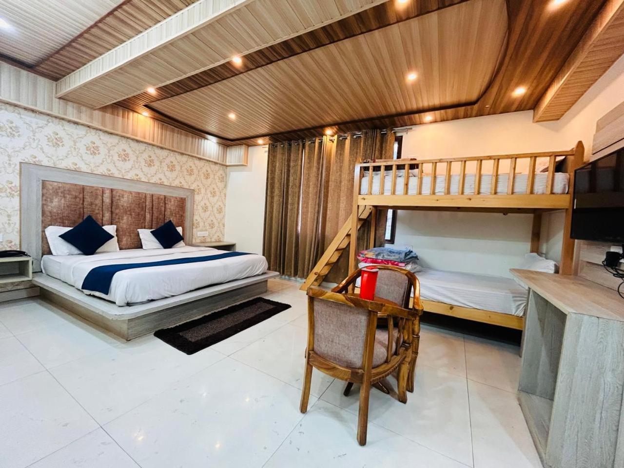 Yog Maya Regency B&B Шимла Екстериор снимка