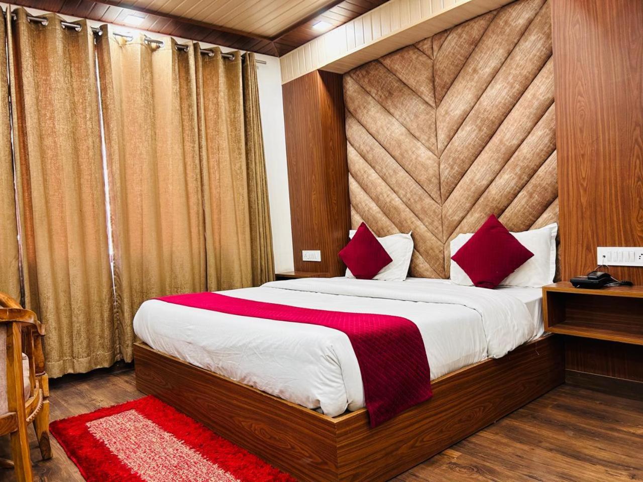 Yog Maya Regency B&B Шимла Екстериор снимка