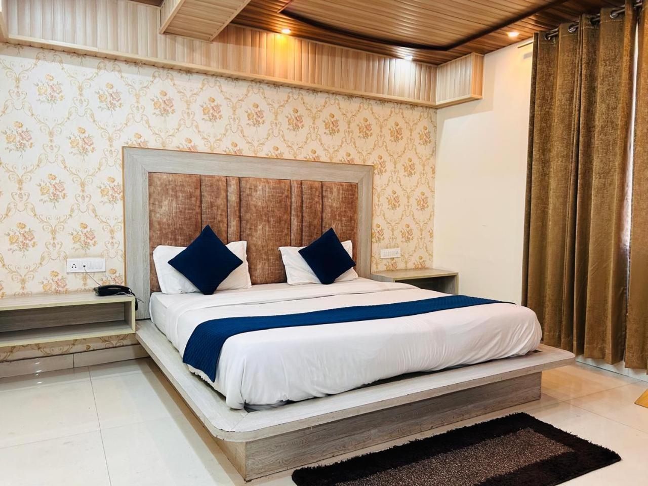 Yog Maya Regency B&B Шимла Екстериор снимка