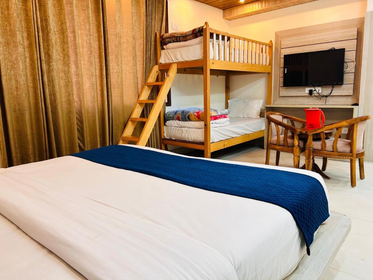 Yog Maya Regency B&B Шимла Екстериор снимка